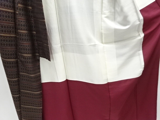  横段に菱模様織出し西陣お召し着物